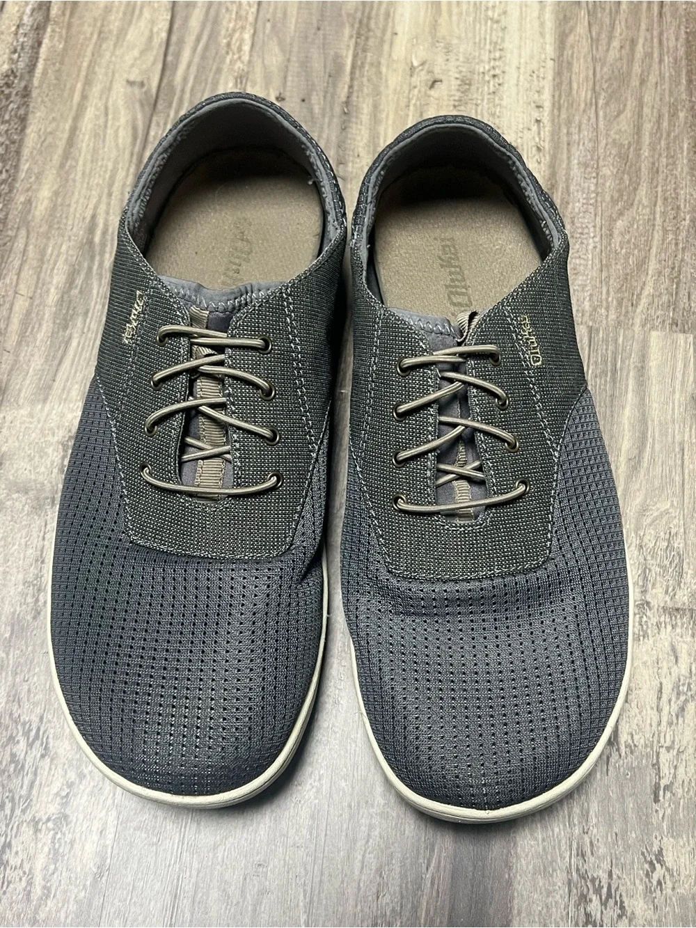 OluKai Men's Nohea Moku Slip On Shoes Charcoal Clay Grey Size 9.5